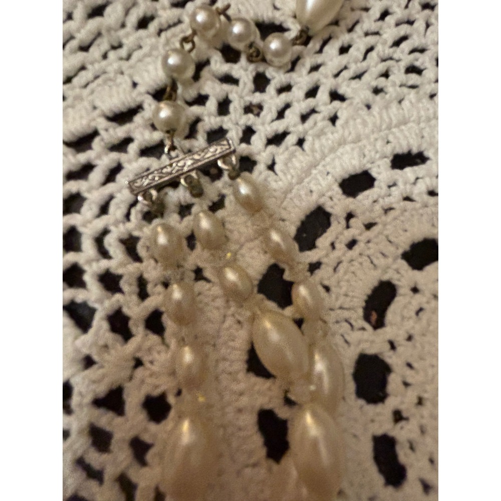 Triple Strand Faux Pearl Rice Bead Necklace AB Crystal Iridescent Cream vintage - Picture 12 of 16